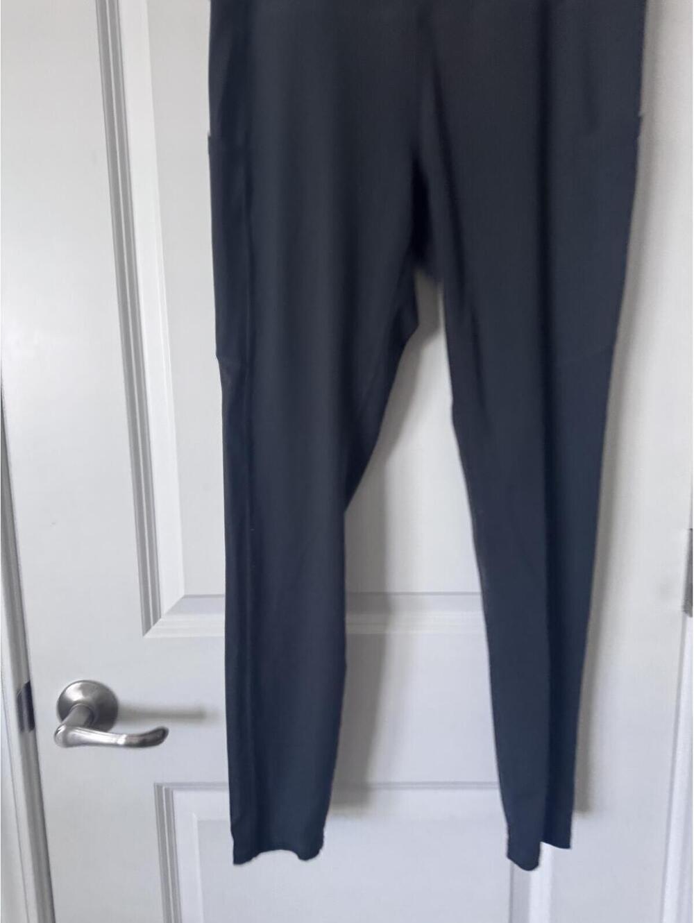 Charcoal Grey High-Waisted Leggings with Side Pockets
